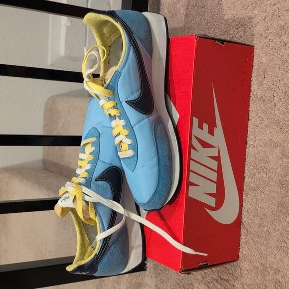 Nike Waffle Trainer 2 'Psychic Blue' DM8323-400 barely used. - Picture 4 of 5